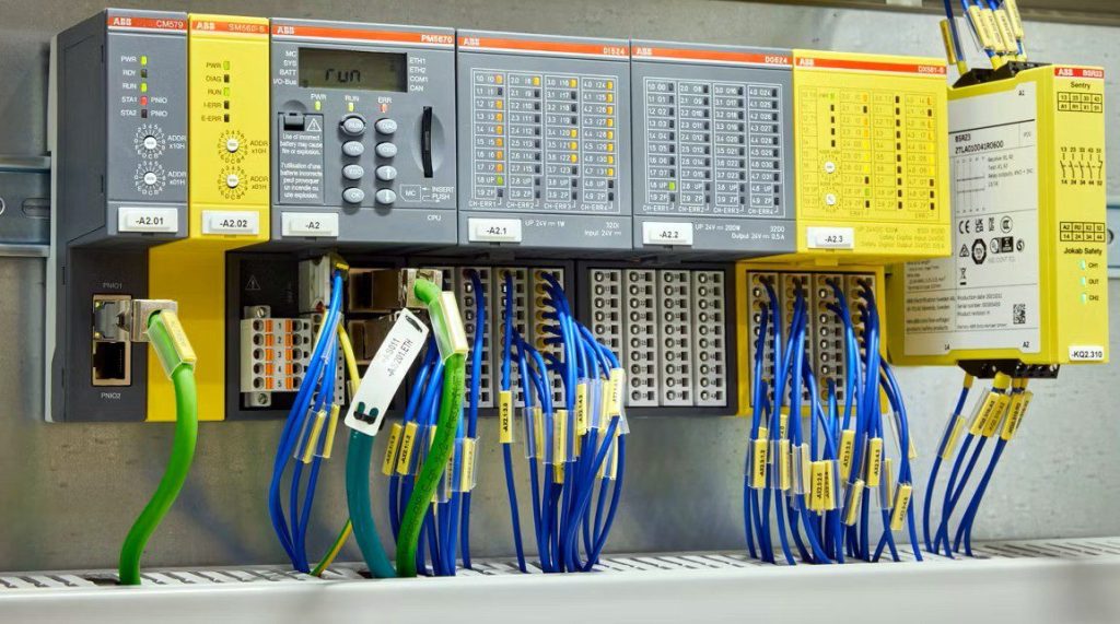 PLC Training near me in Yamunanagar lab setup